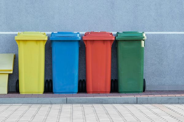 Top 5 poubelles de tri indispensables pour améliorer le recyclage